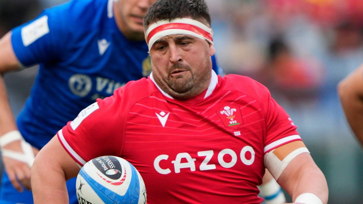 Wyn Jones playing for Wales