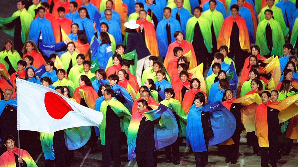 Japan team in colourful raincoats at Sydney 2000