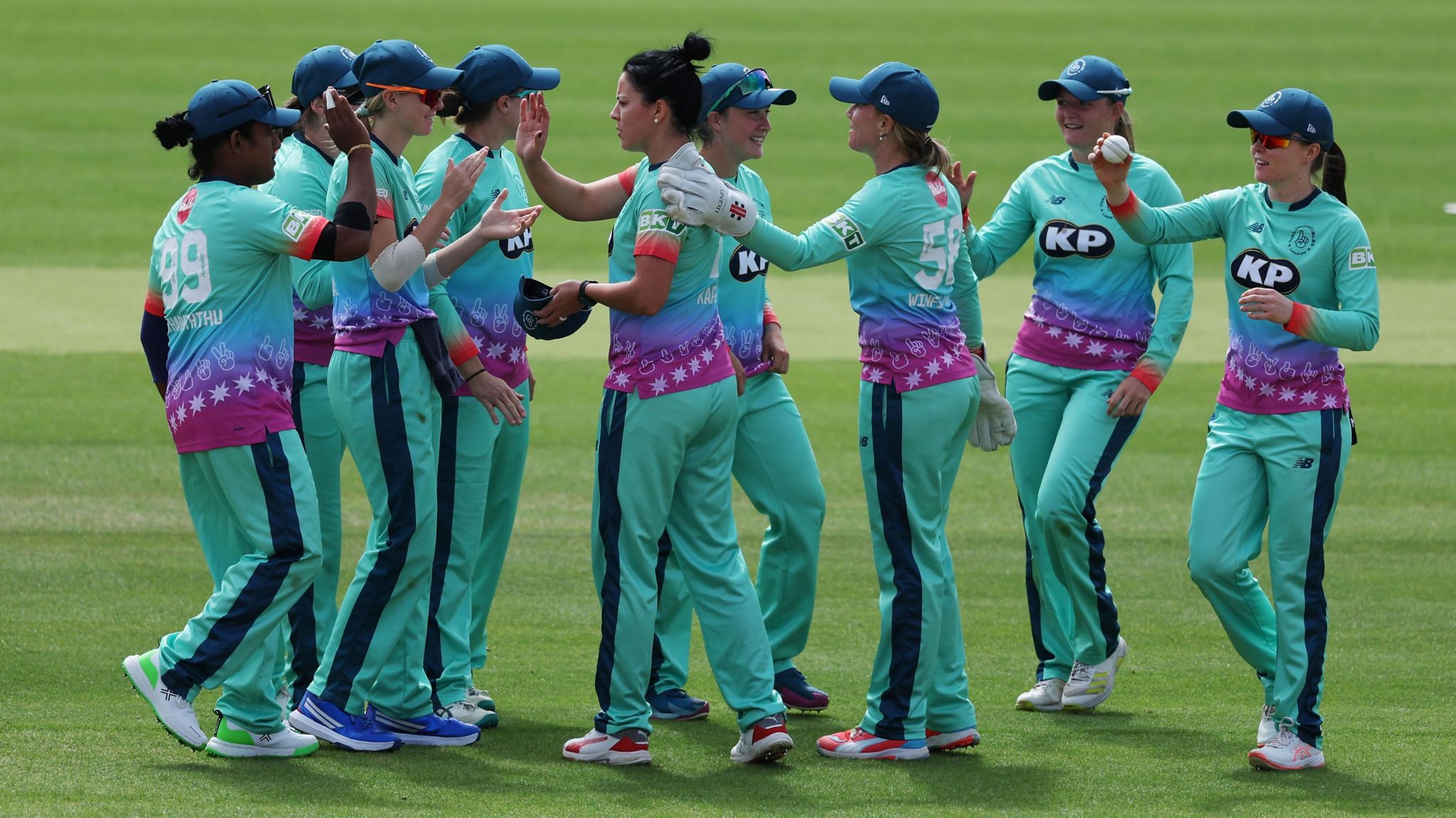 Oval Invincibles celebrate a wicket