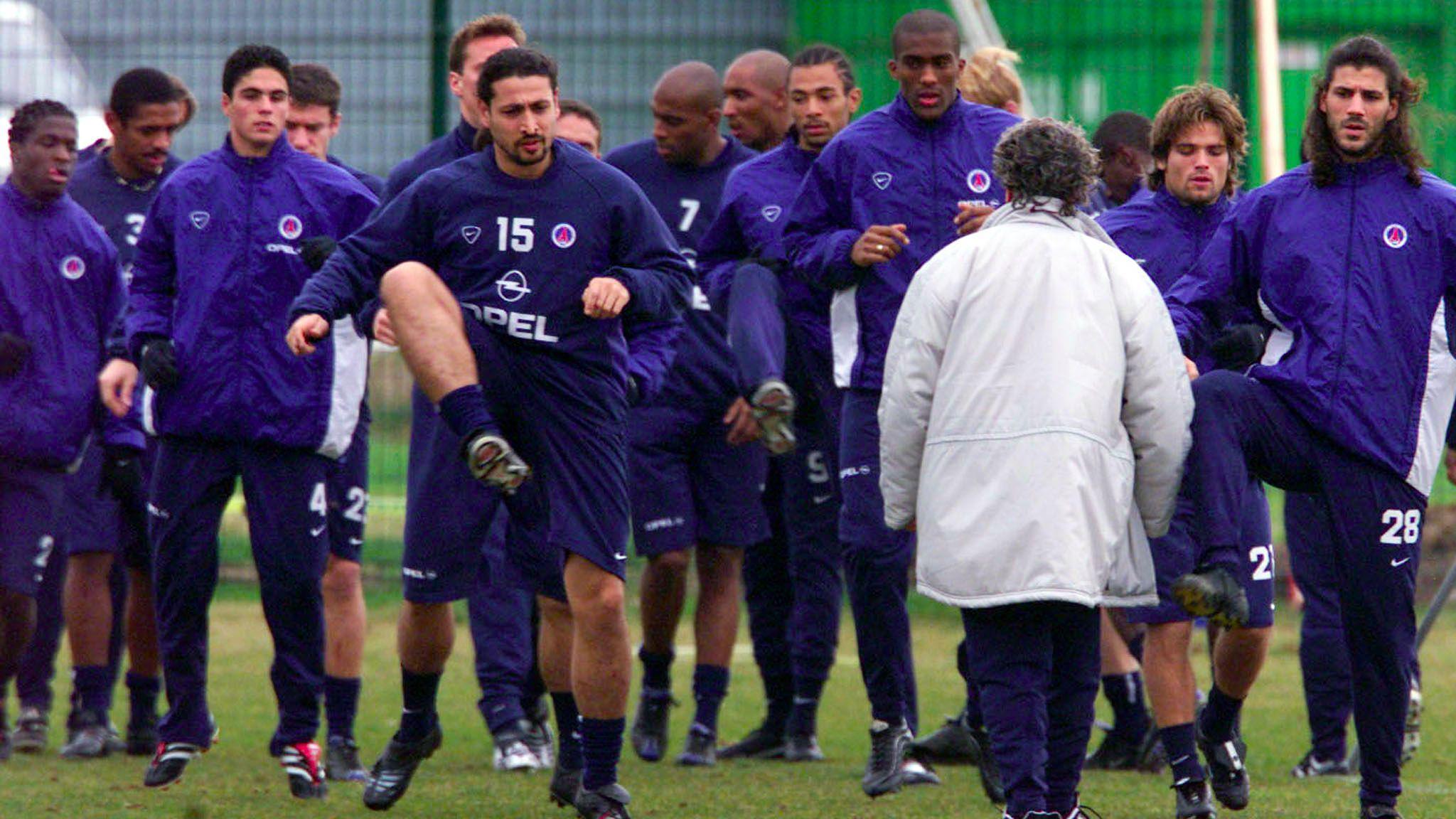 Mikel Arteta in training with his Paris St-Germain team-mates in 2001