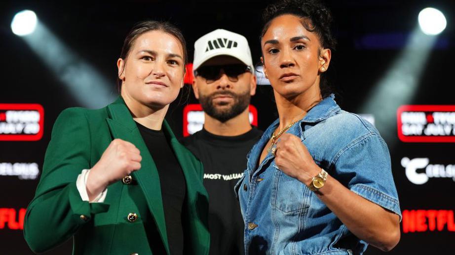 Katie Taylor and Amanda Serrano pose together