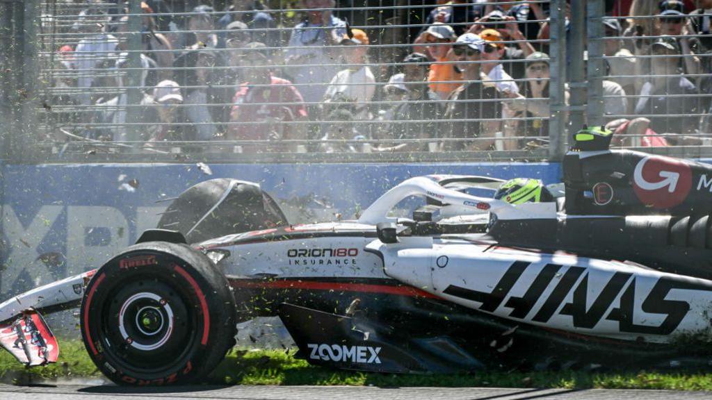 Oliver Bearman crashes the Haas in first practice