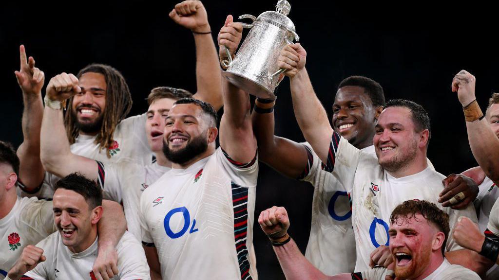 Ellis Genge, Jamie George and Maro Itoje lift the Calcutta Cup